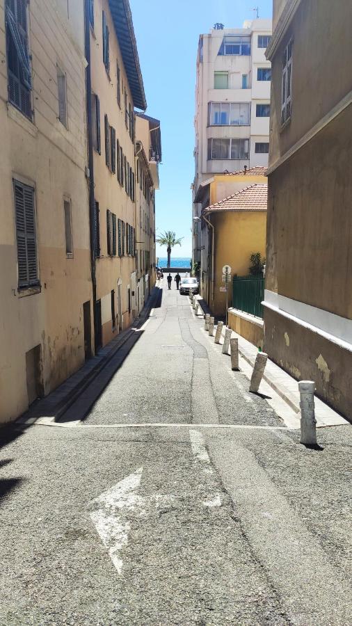 Joli - Promenade Des - Acces Nice